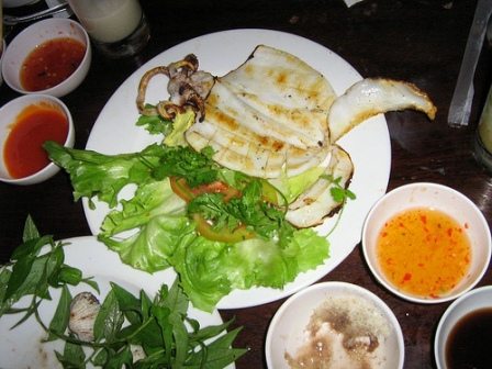 Cá mòi nướng ca moi nuong