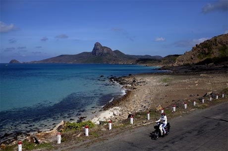 Bãi biển đẹp nhất Côn Đảo bai bien dep nhat con dao
