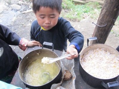 Bữa cơm trưa bua com trua