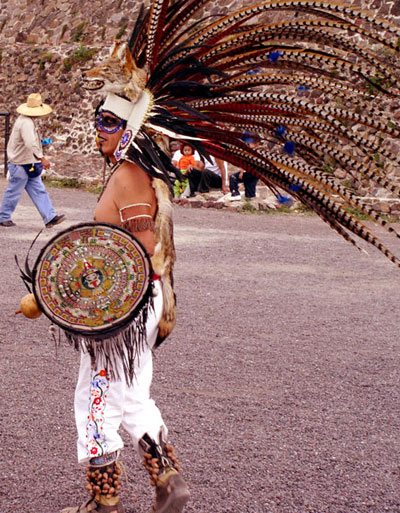 Thổ dân người Aztec hôm nay tho dan nguoi aztec hom nay