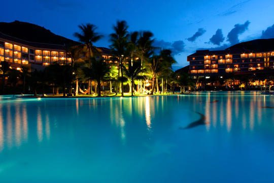 Du lịch Vinpearl - Nha Trang du lich nha trang di cap treo qua vinpearl
