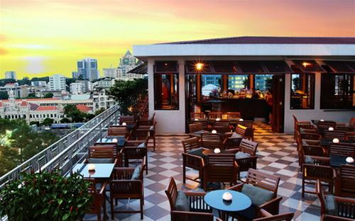 Du lịch Sài Gòn dừng chân tại KS 5 sao Caravelle khach du lich quoc te hai long voi ks 5 sao caravelle