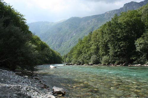 Hẻm núi sông Tara tham quan hem nui sau khi du lich durmitor