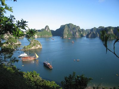Hạ Long Quảng Ninh du lich quang ninh ngay cang thu hut du khach