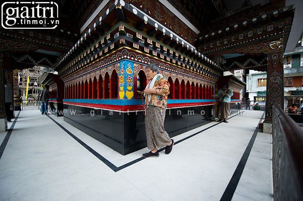 Không khí đền trai nghiem khong khi ve chieu cua khu trung tam thu do thimphu