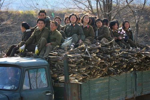 Quân đội Triều Tiên trieu tien dau tu cho quan doi