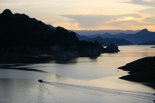 Động đá Bạc Dong da Bac