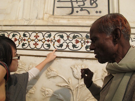 Đền Taj Mahal có khả năng đổi màu Den Taj Mahal co kha nang doi mau