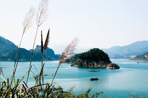 Thung Nai o Hoa Binh