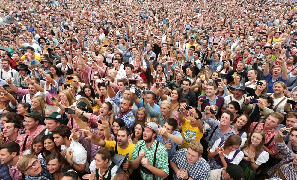 Tung bung le hoi bia Oktoberfest Munich