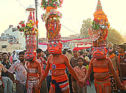 Lễ hội Dussehra ở Ấn Độ Le hoi Dussehra o An Do