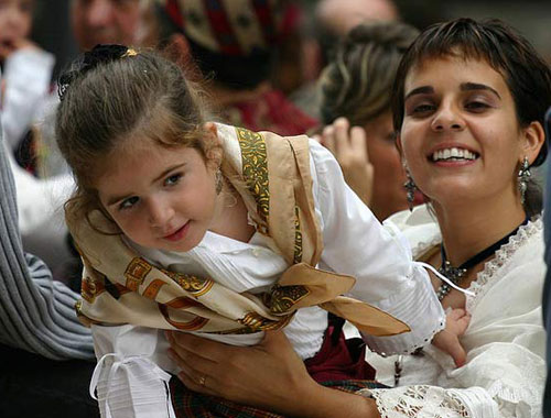 Lễ hội Fiestas del Pilar Le hoi Fiestas del Pilar