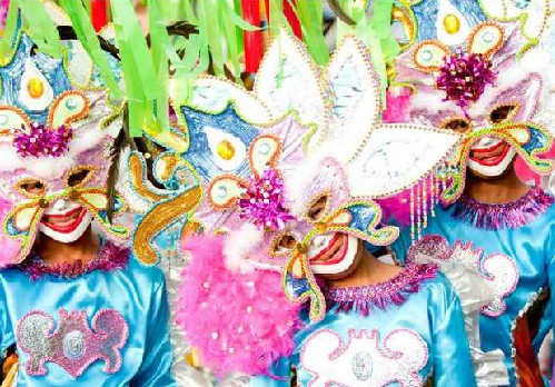 Lễ hội những nụ cười Masskara Le hoi nhung nu cuoi Masskara