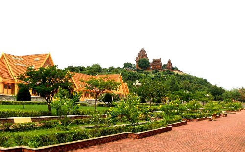 Vẻ đẹp của tháp Po Klaong Garai Ve dep cua thap Po Klaong Garai