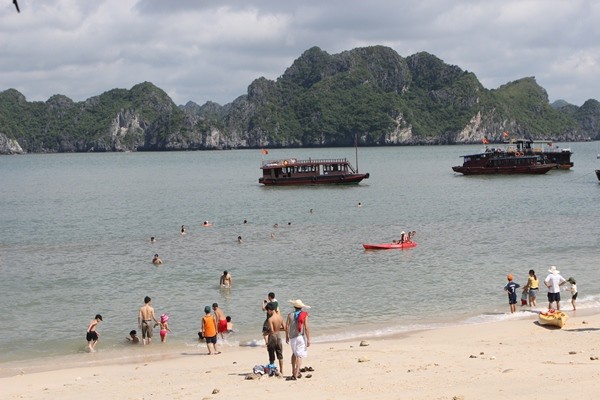 Biển đảo Vịnh Lan Hạ Bien dao vinh Lan Ha
