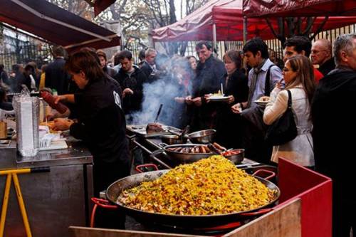 Mon Paella phuc vu thuc khach