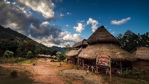 Ngôi làng Oxapampa Ngoi lang Oxapampa