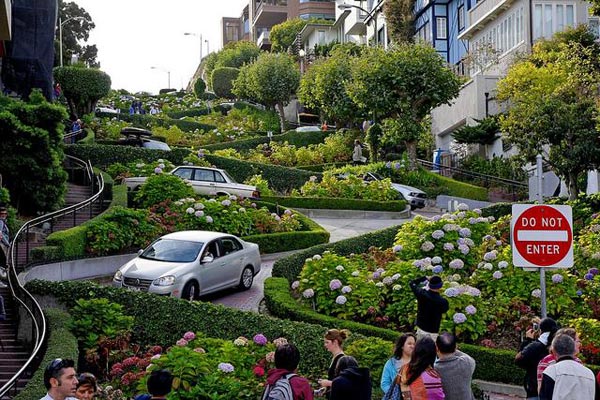 Phố Lombard ở Mỹ Pho Lombard o My