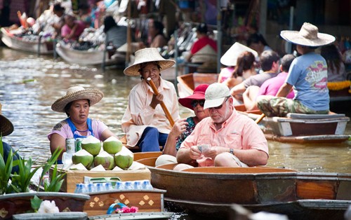 Thử món ăn ngay trên ghe thuyền Thu mon an tren ghe thuyen
