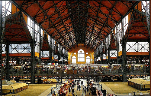 Bên trong chợ Great Market Hall Ben trong cho Great Market Hall