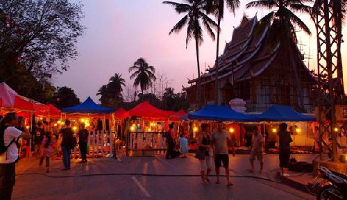 Cho dem Luang Prabang