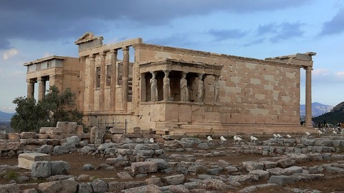 Du lich den Erechtheum