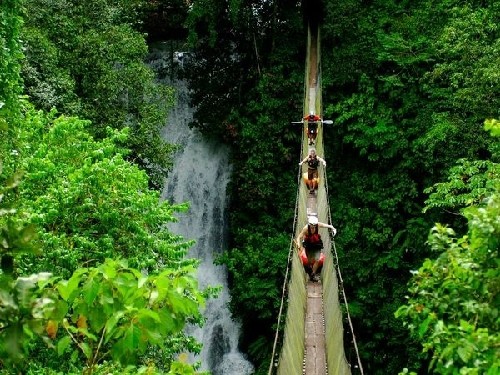 Khí hậu ấm áp ở Costa Rica Khi hau am ap o Costa Rica