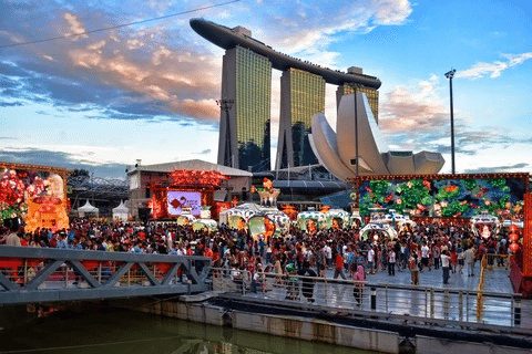 Khong khi tung bung Tet o Singapore