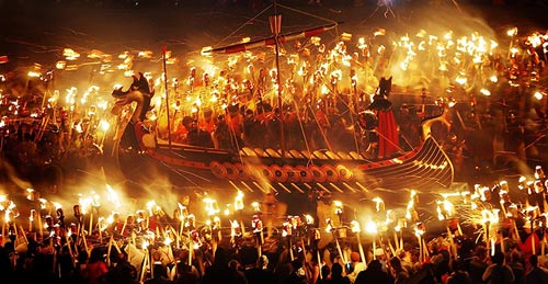 Lễ hội lửa Helly Aa Le hoi lua Helly Aa