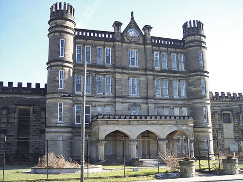 Nha tu Moundsville