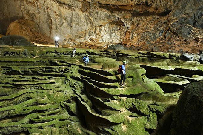 Thám hiểm hang Sơn Đoòng Tham hiem hang Son Doong