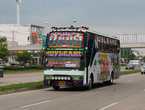 Hệ thống xe buýt ở Thái Lan He thong xe buyt o Thai Lan
