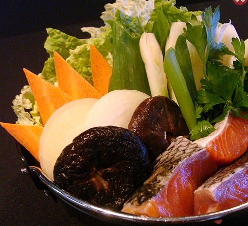 Món Ishikari-nabe Mon Ishikari-nabe