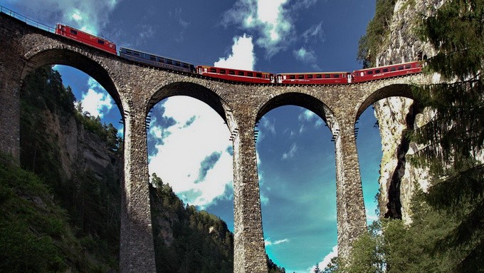 Cau duong sat Landwasser Viaduct
