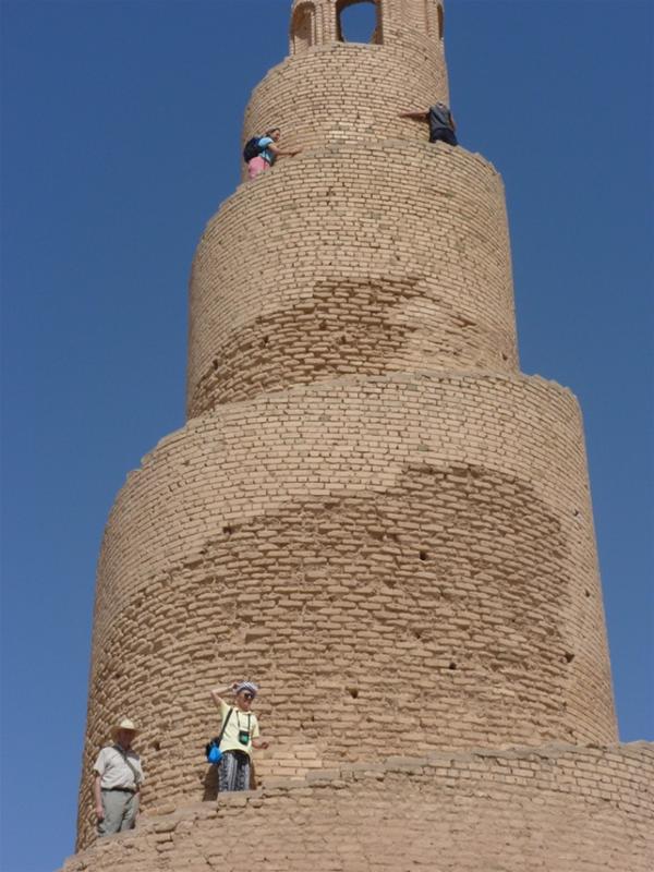 Du khach tai mot di tich o  Iraq
