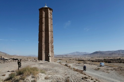 Du lịch ngon thap o Ghazni