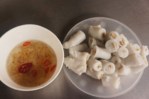 Tấm bánh cuốn dân dã Tam banh cuon dan da - Du lịch Nam Phuong