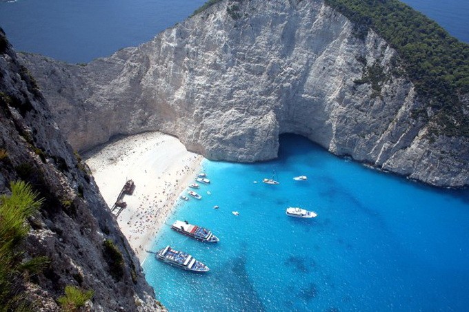 Bãi biển nhỏ xanh Navagio Bai bien nho xanh Navagio