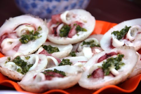 Bánh căn mực ở Bình Ba Banh can muc o Binh Ba
