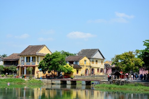 Buoi sang thanh binh o Hoi An