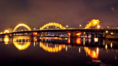 Cau Rong o Da Nang