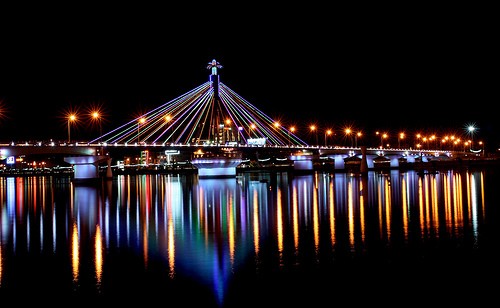 Cầu sông Hàn lung linh về đêm ng Hàn lung linh về đêm