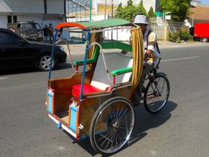 Du lịch bằng xe tuk tuk Du lich bang xe tuk tuk