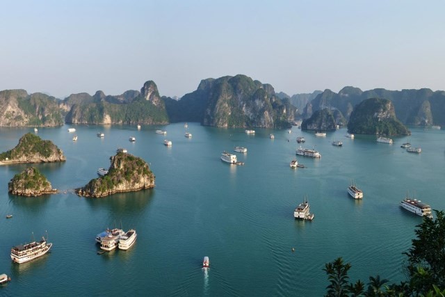 Khám phá Vịnh Hạ Long Kham pha Vinh Ha Long