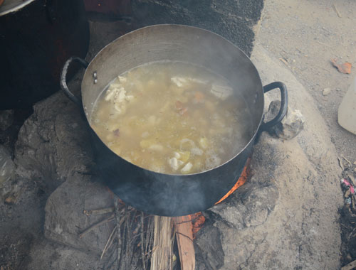 Nồi thắng cố ở Đồng Văn Noi thang co o Dong Van
