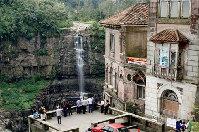 Du khach tham quan khach san Sel Salto
