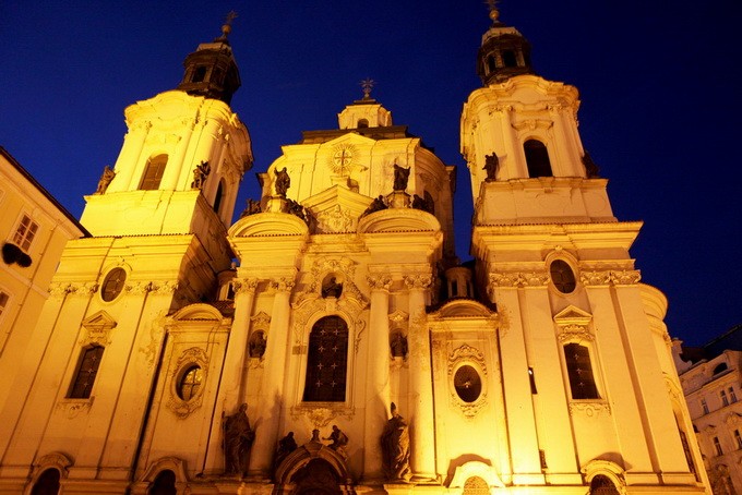 Nha tho Prague
