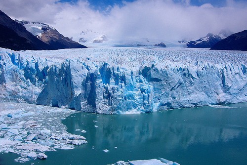 Song bang Perito Moreno
