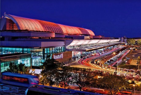 San bay Changi cua Singapore